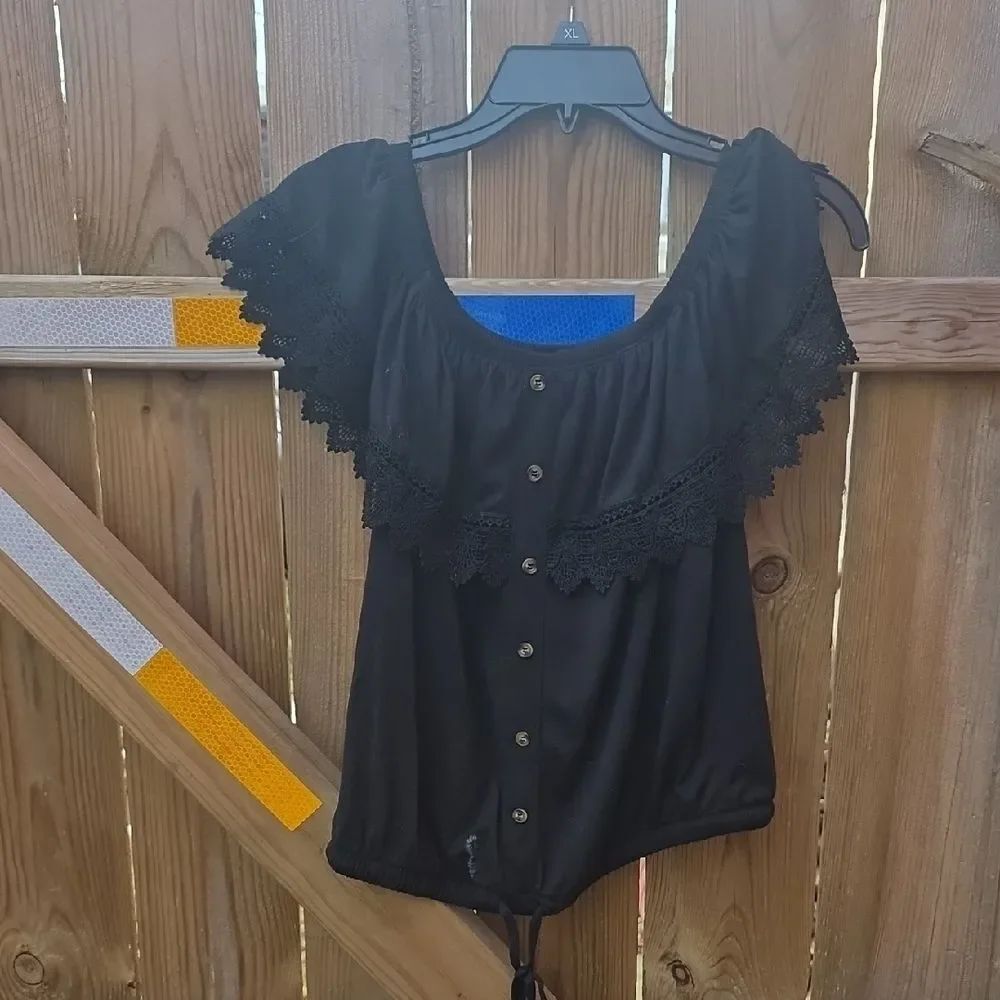 No Boundaries Black Off-Shoulder Lace Blouse